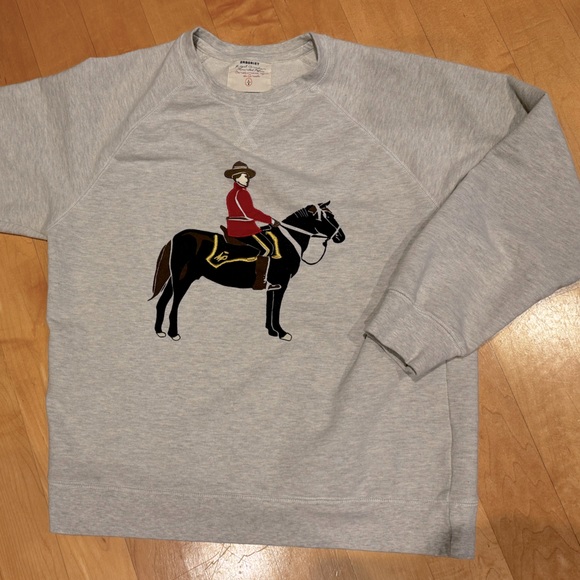 RCMP Mountie Crewneck - Picture 1 of 4